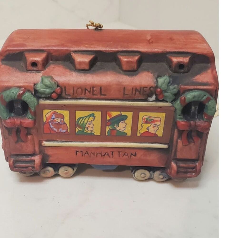 Lionel Collector Christmas Train Passenger Car. Fine Porcelain  #37-617